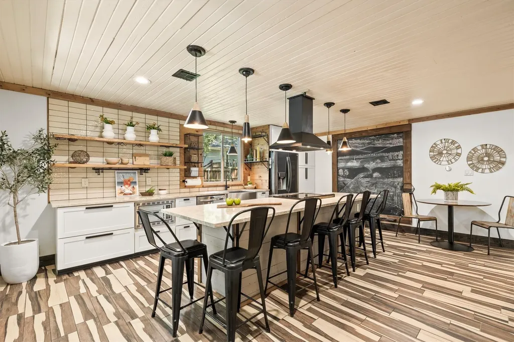 330 Rockland Drive Highland Village TX 75077