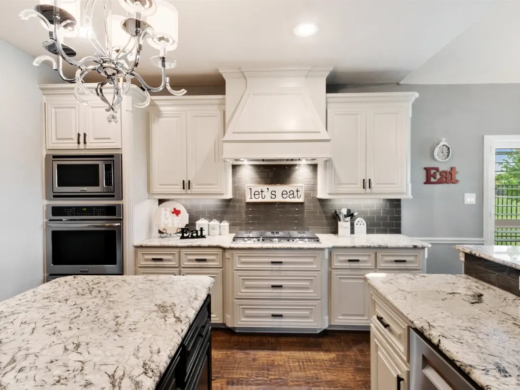 178 Las Colinas Trail Cross Roads TX 76227