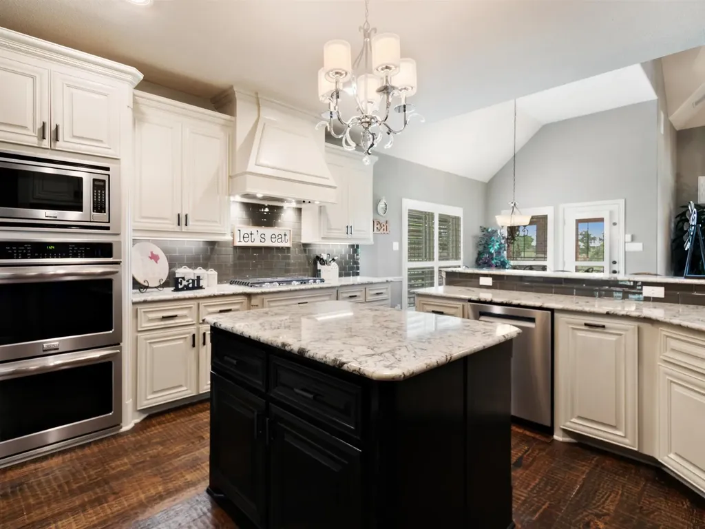 178 Las Colinas Trail Cross Roads TX 76227