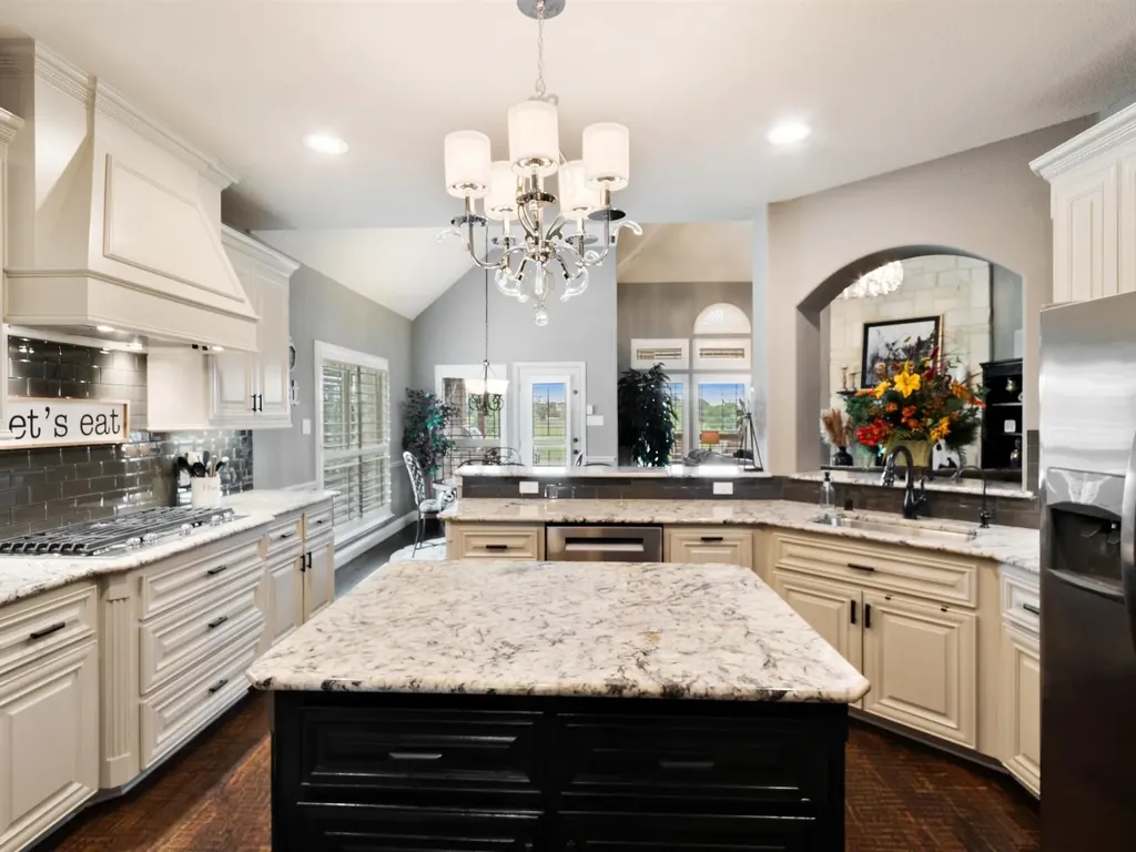 178 Las Colinas Trail Cross Roads TX 76227