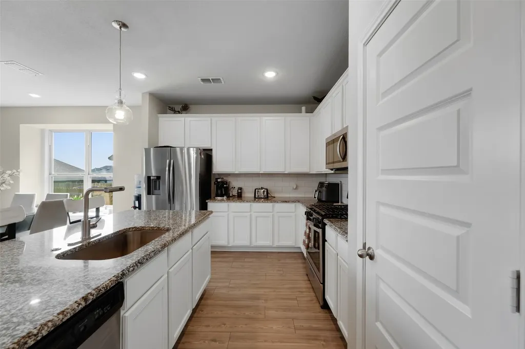 2233 Burning Bush Lane Waxahachie TX 75167
