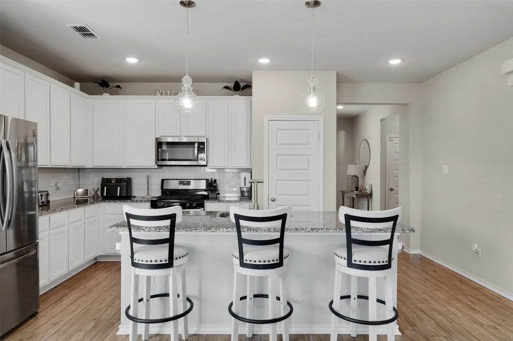 2233 Burning Bush Lane Waxahachie TX 75167