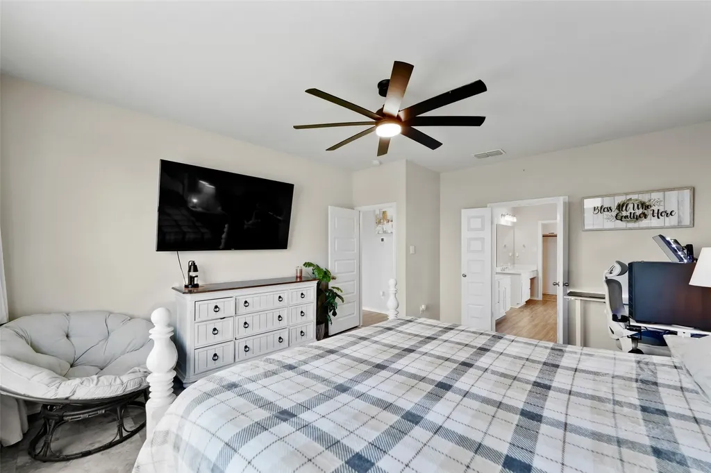 2233 Burning Bush Lane Waxahachie TX 75167