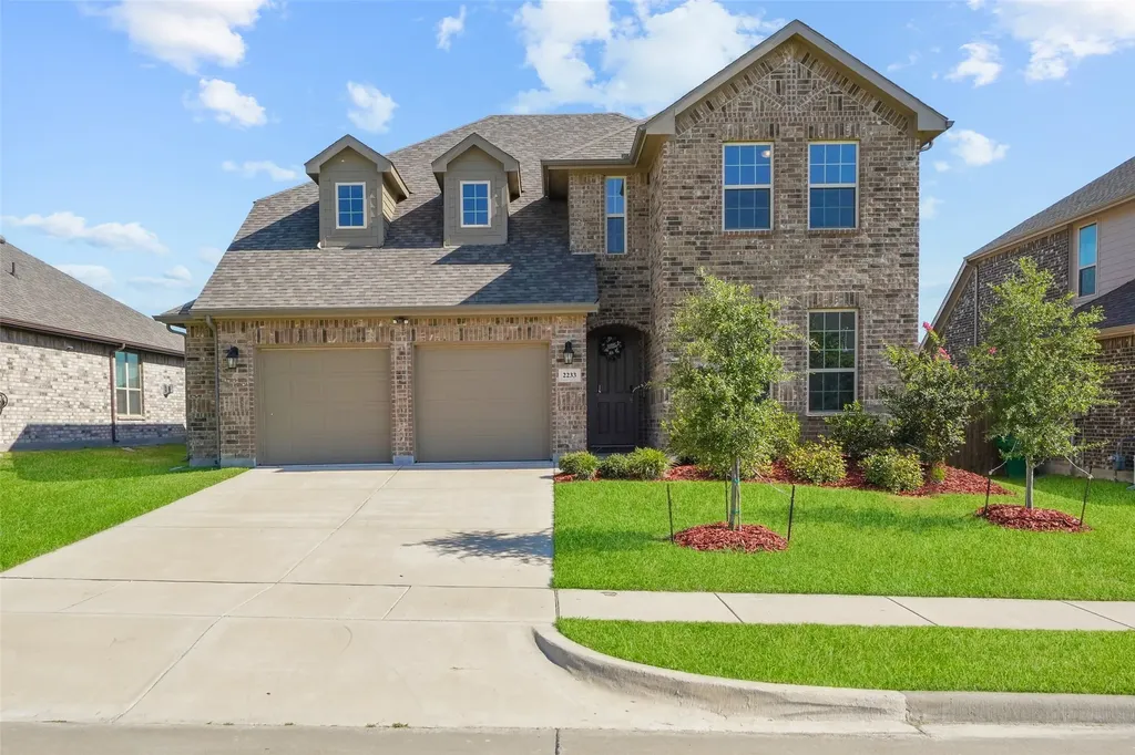 2233 Burning Bush Lane Waxahachie TX 75167