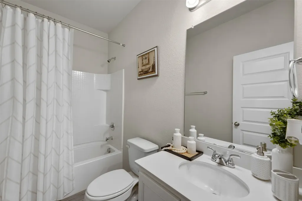 2233 Burning Bush Lane Waxahachie TX 75167