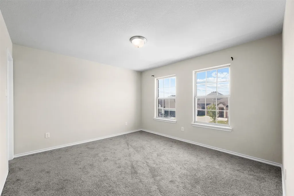 2233 Burning Bush Lane Waxahachie TX 75167