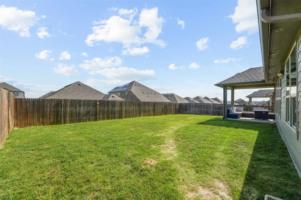 2233 Burning Bush Lane Waxahachie TX 75167