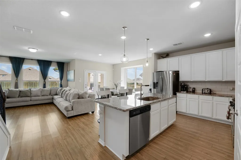 2233 Burning Bush Lane Waxahachie TX 75167