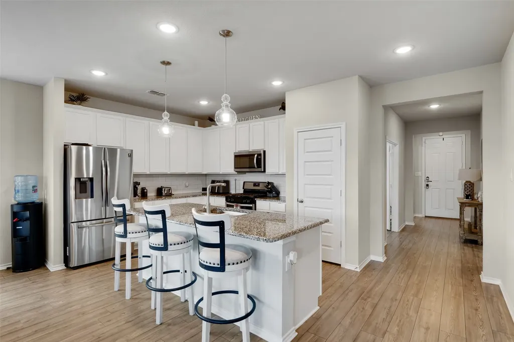 2233 Burning Bush Lane Waxahachie TX 75167
