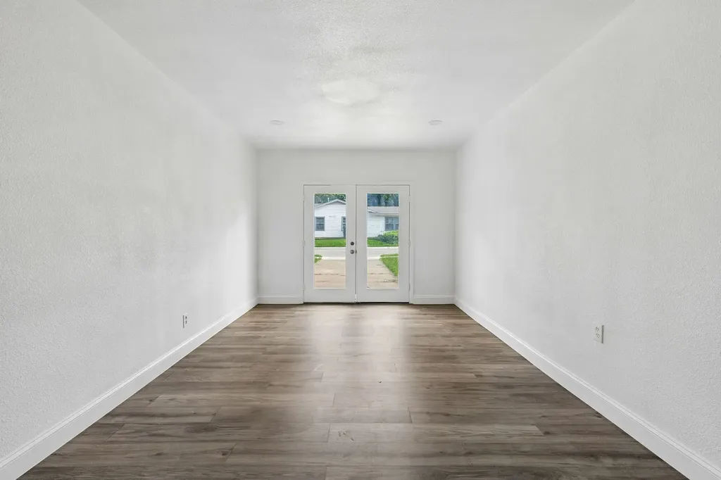 4233 Quails Lane Fort Worth TX 76119
