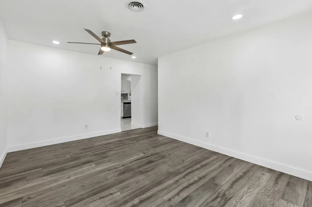 4233 Quails Lane Fort Worth TX 76119
