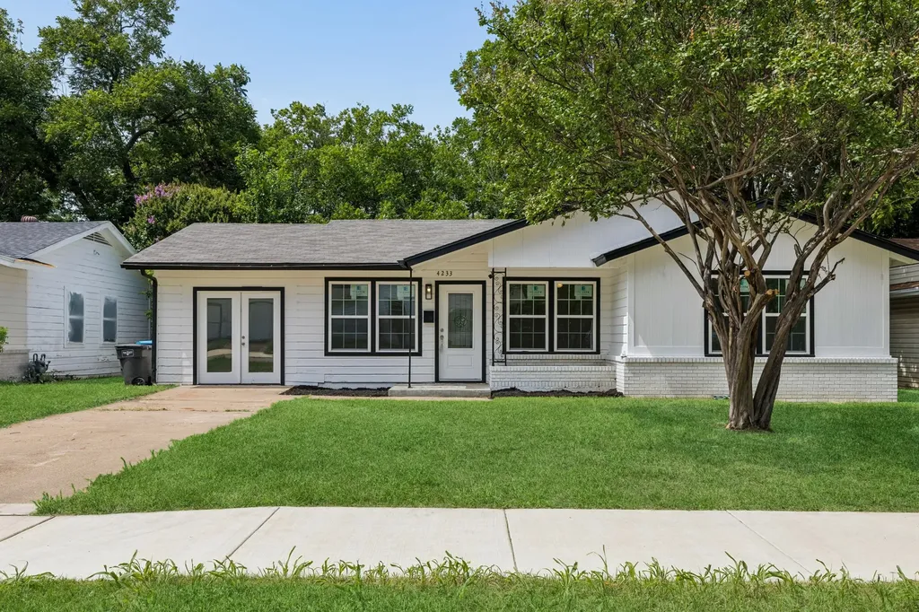 4233 Quails Lane Fort Worth TX 76119