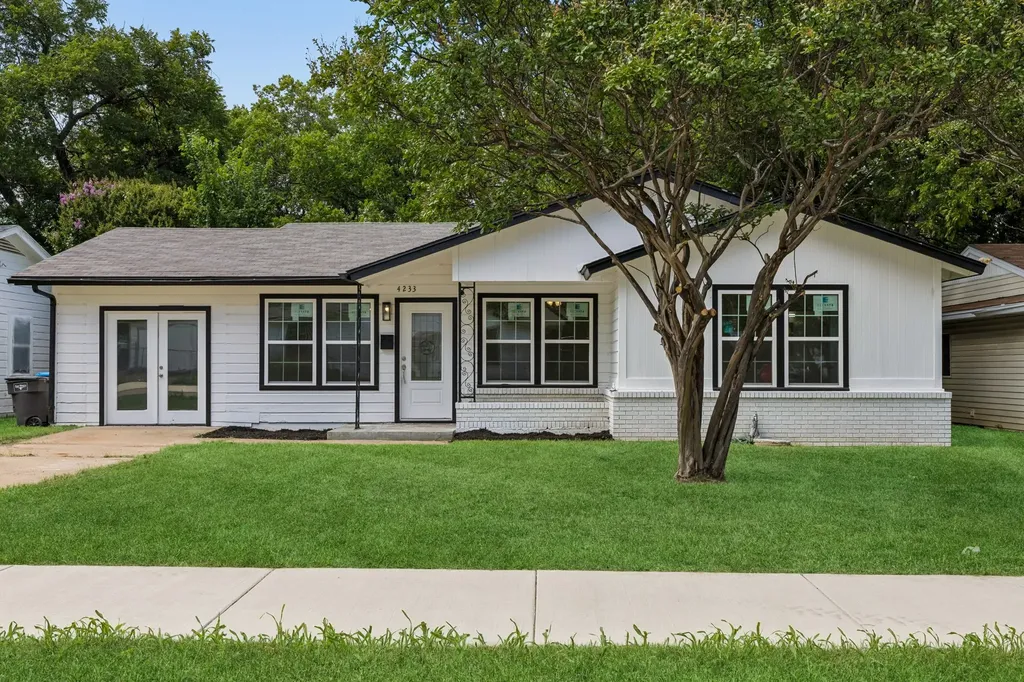 4233 Quails Lane Fort Worth TX 76119