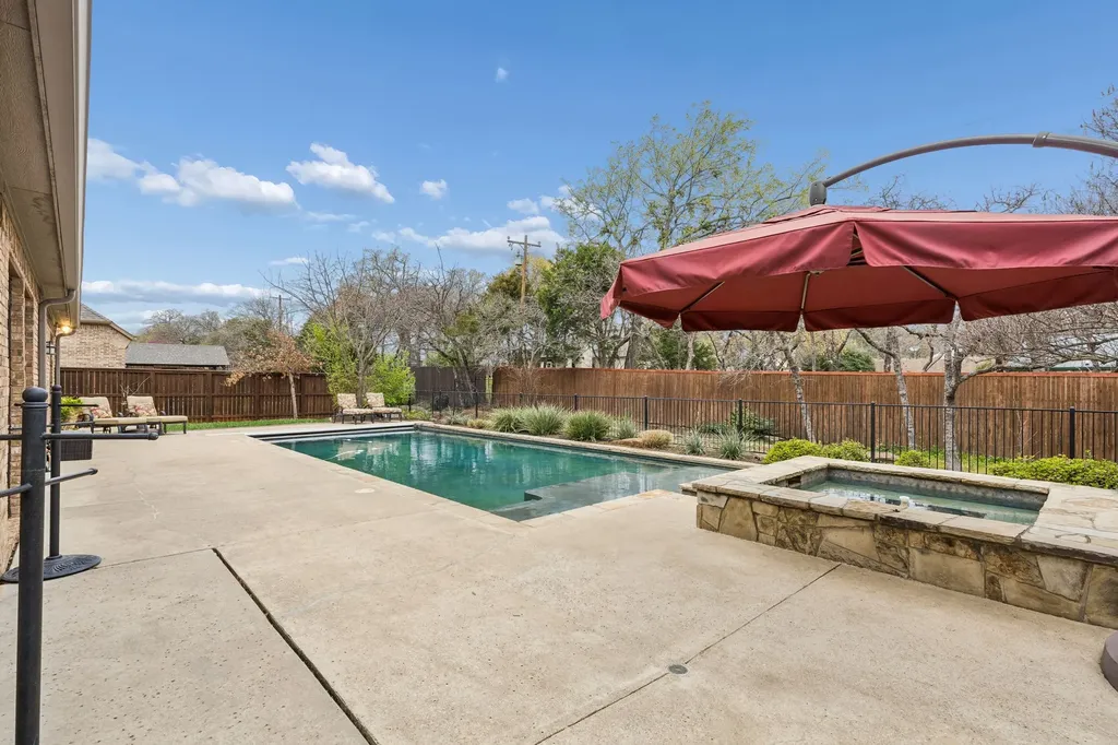 2349 Tall Woods Trail Keller TX 76262