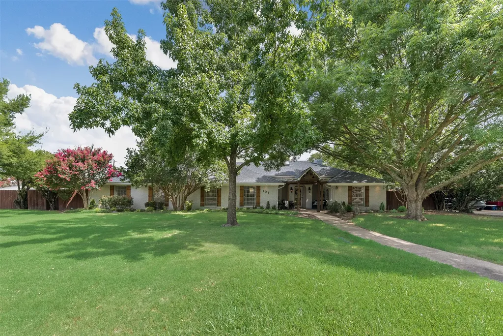 101 Greenway Street Sunnyvale TX 75182