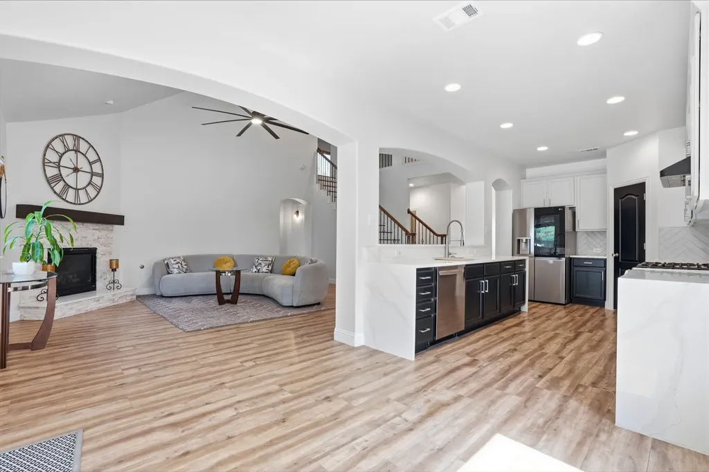 1433 Mesa Crest Drive Fort Worth TX 76052