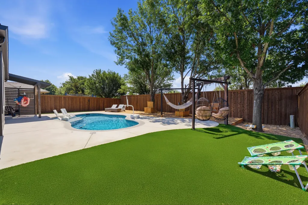1433 Mesa Crest Drive Fort Worth TX 76052