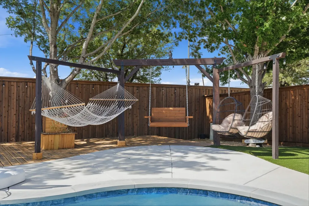 1433 Mesa Crest Drive Fort Worth TX 76052