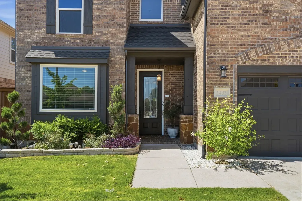 1433 Mesa Crest Drive Fort Worth TX 76052