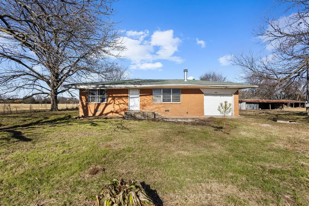 3467 E Farm Market 120 Denison TX 75021