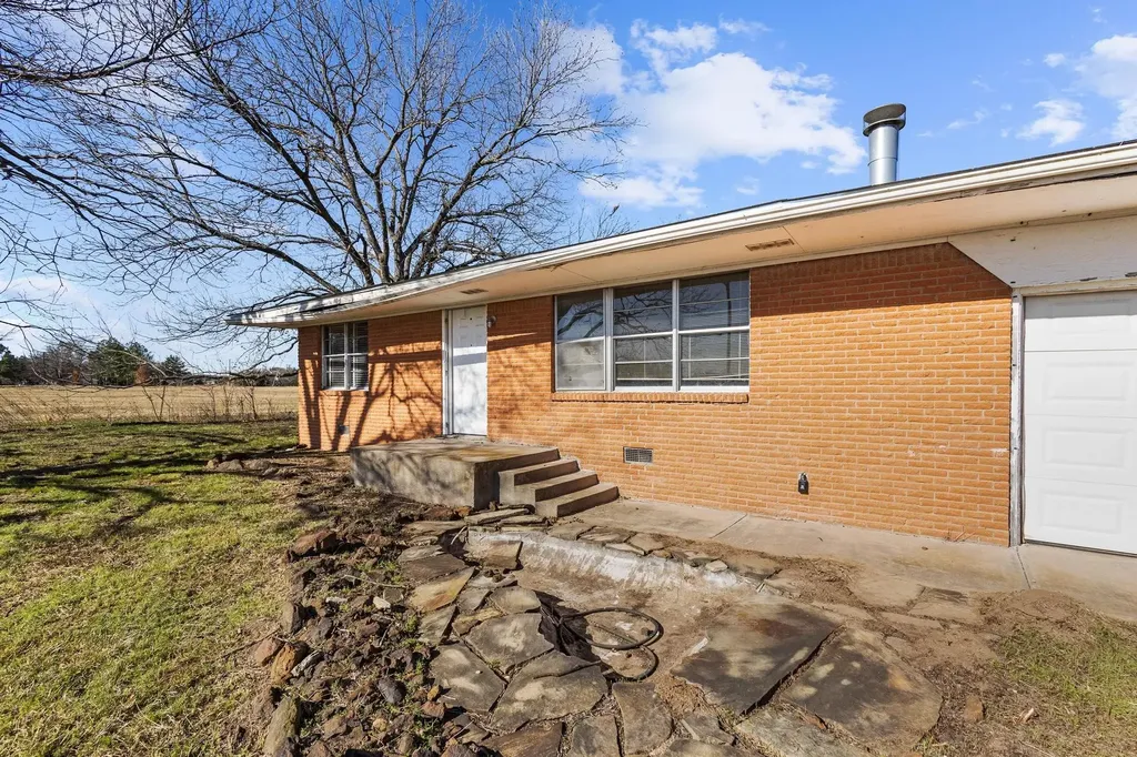 3467 E Farm Market 120 Denison TX 75021