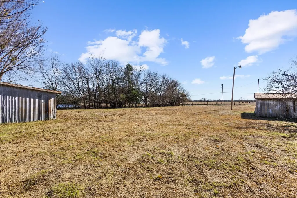 3467 E Farm Market 120 Denison TX 75021