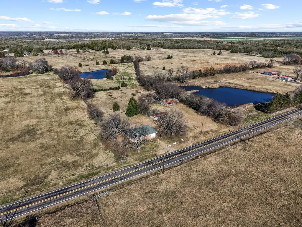 3467 E Farm Market 120 Denison TX 75021