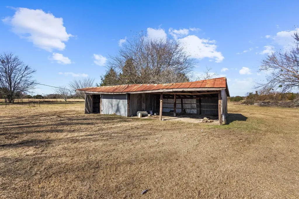 3467 E Farm Market 120 Denison TX 75021