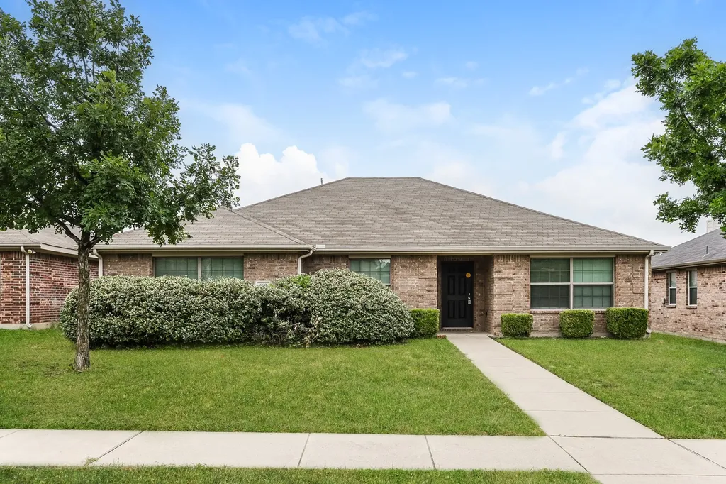 610 Canvas Court Lancaster TX 75146