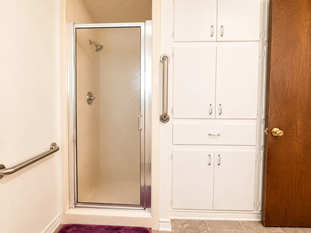 536 E 4th Street Joshua TX 76058