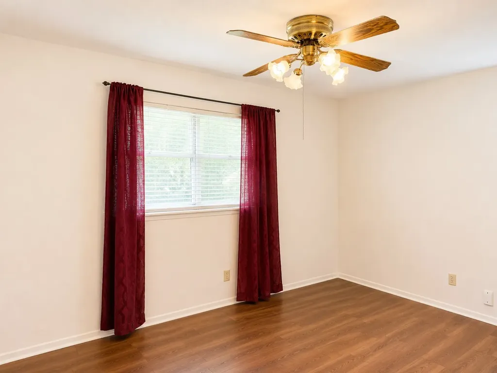 536 E 4th Street Joshua TX 76058