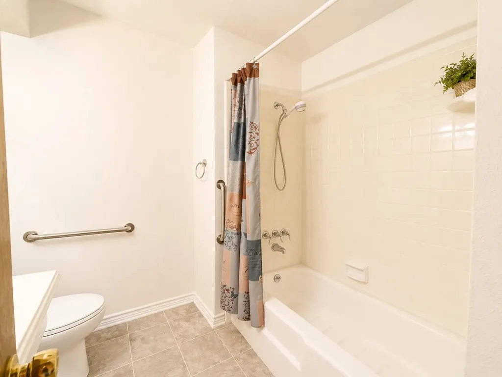 536 E 4th Street Joshua TX 76058