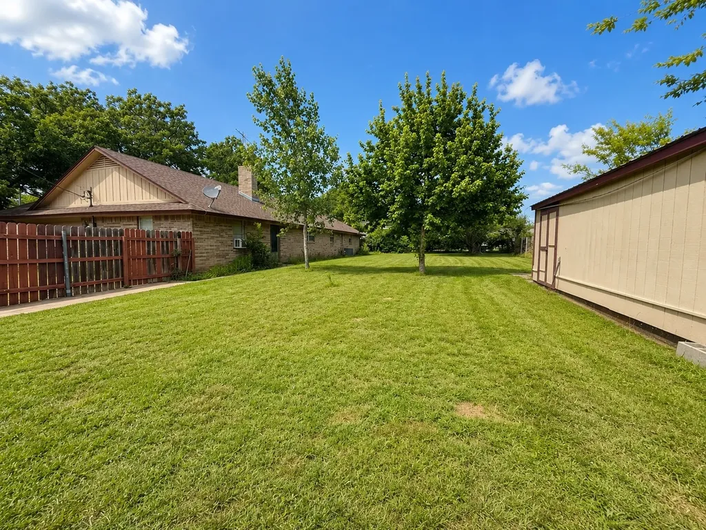 536 E 4th Street Joshua TX 76058