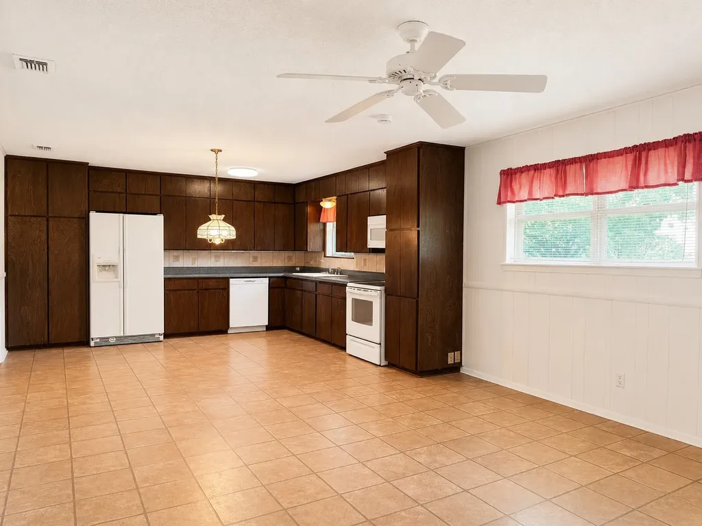 536 E 4th Street Joshua TX 76058