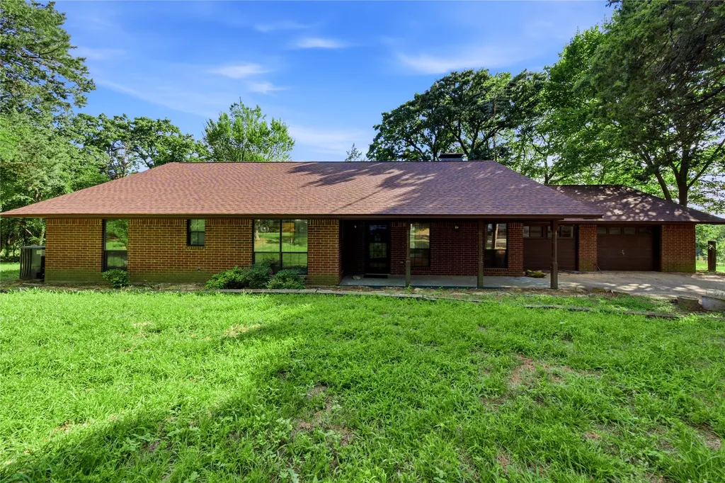 6231 County Road 4511 Athens TX 75752