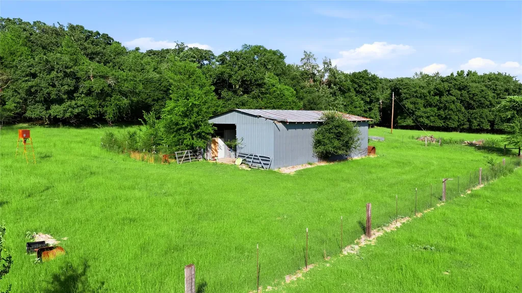 6231 County Road 4511 Athens TX 75752