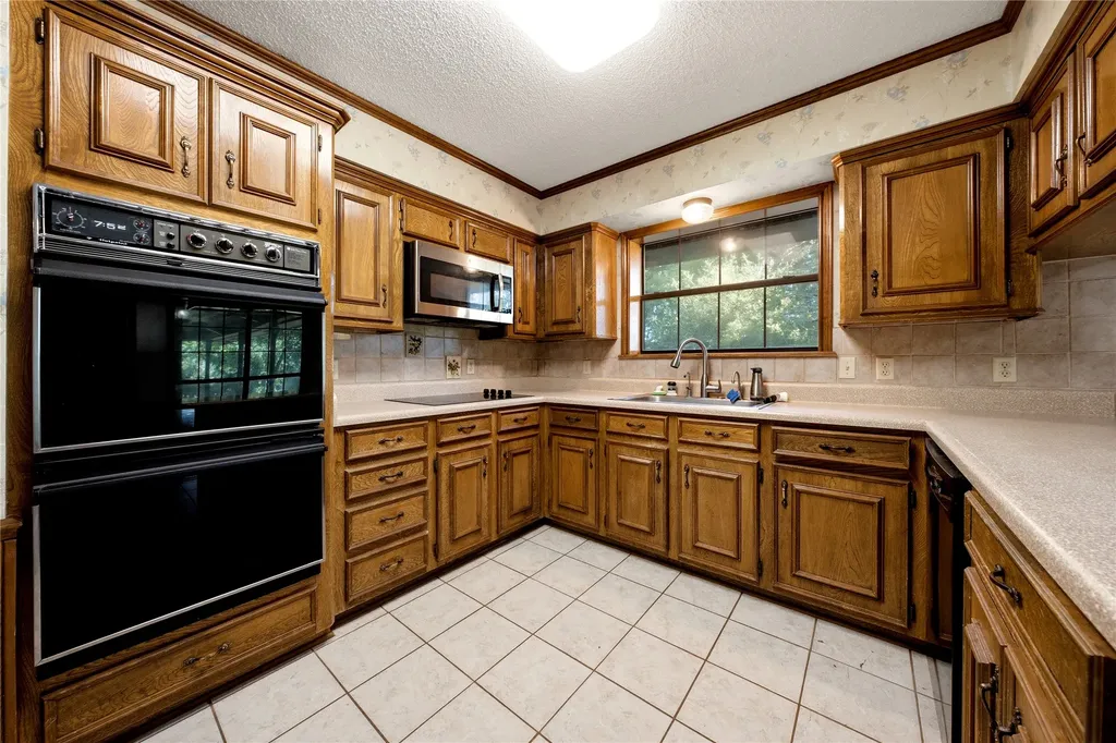 6231 County Road 4511 Athens TX 75752