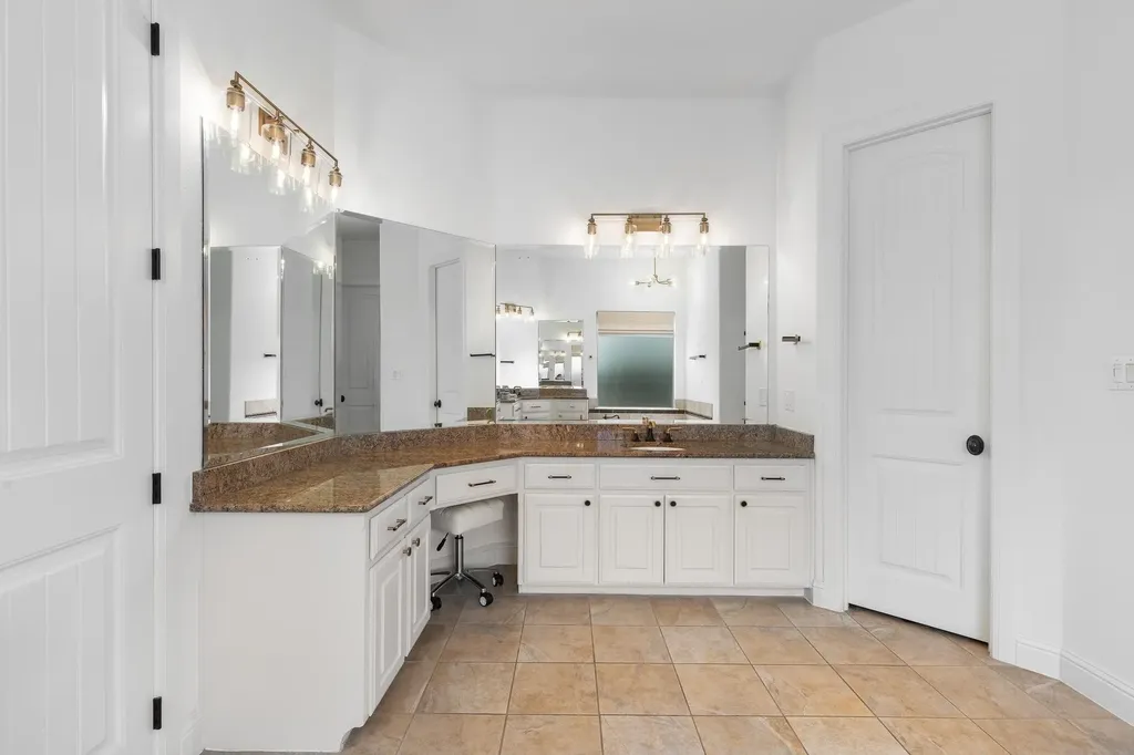 3917 Maggies Meadow Denton TX 76210