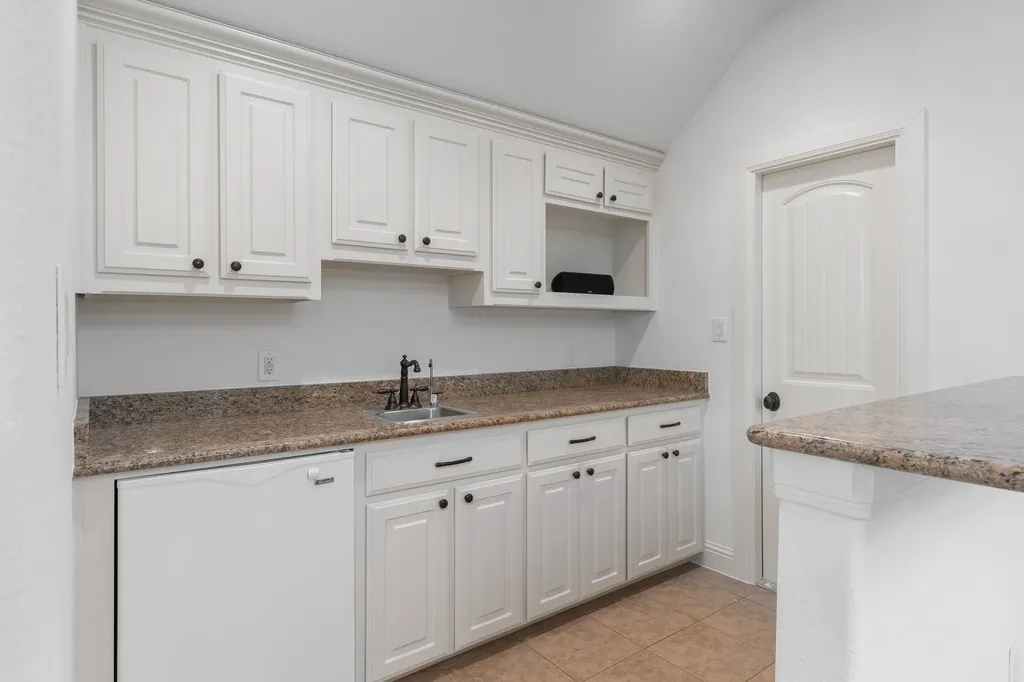 3917 Maggies Meadow Denton TX 76210