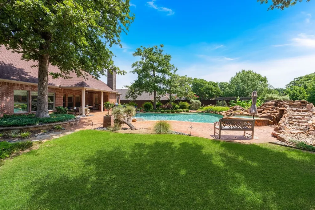 3917 Maggies Meadow Denton TX 76210