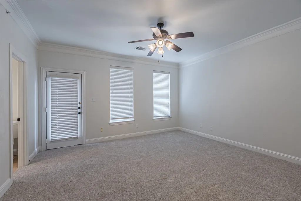 2316 Stutz Drive Dallas TX 75235