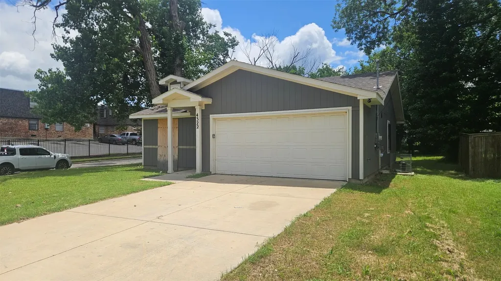 4322 Robert L Parish Sr Avenue Dallas TX 75210