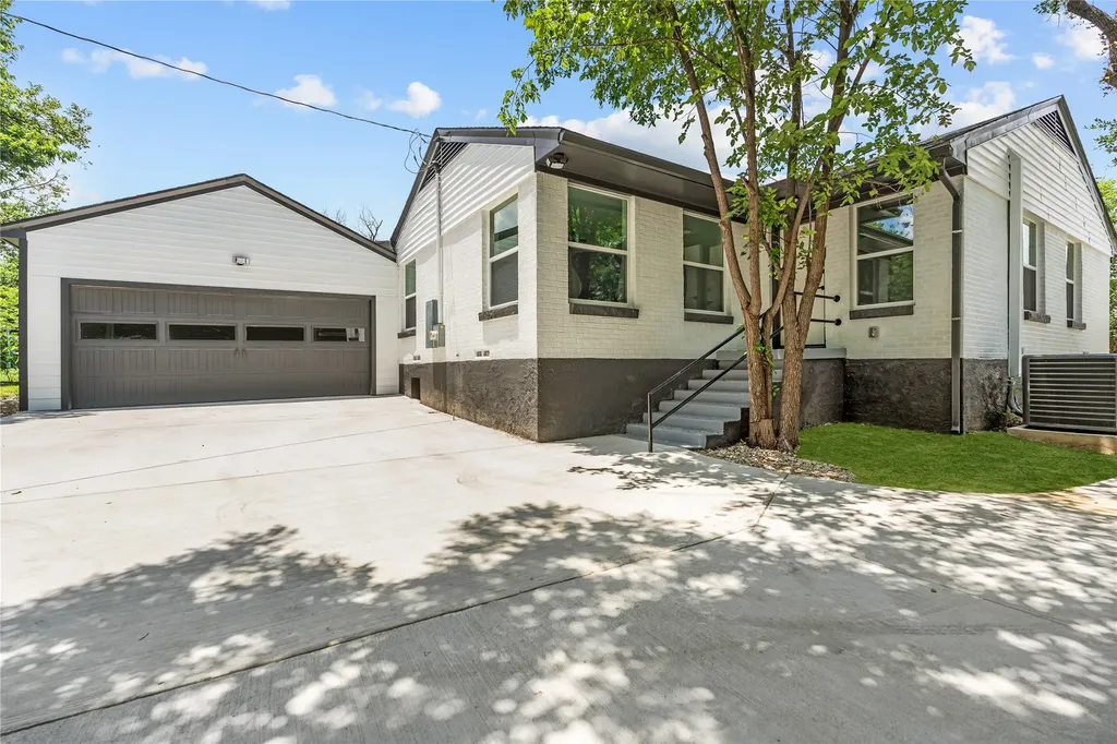 605 Hinton Street Grand Prairie TX 75050