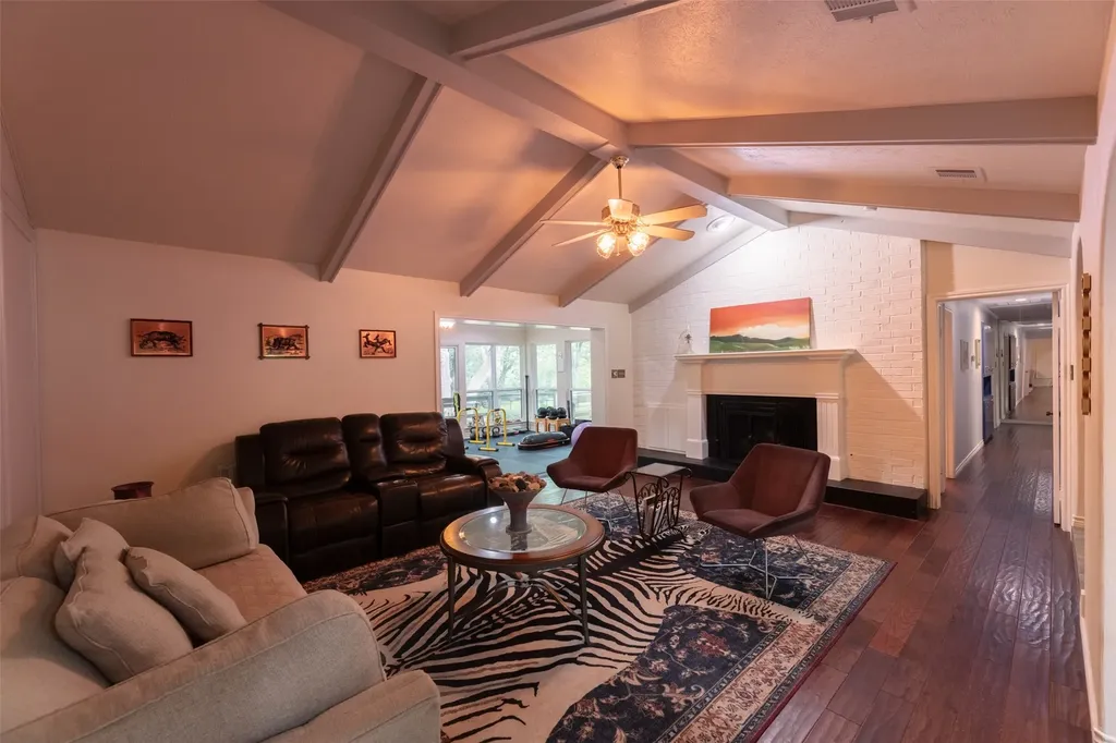 4000 Post Oak Road Flower Mound TX 75022