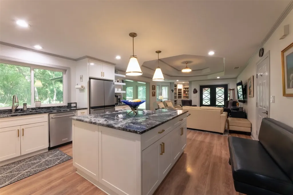 4000 Post Oak Road Flower Mound TX 75022