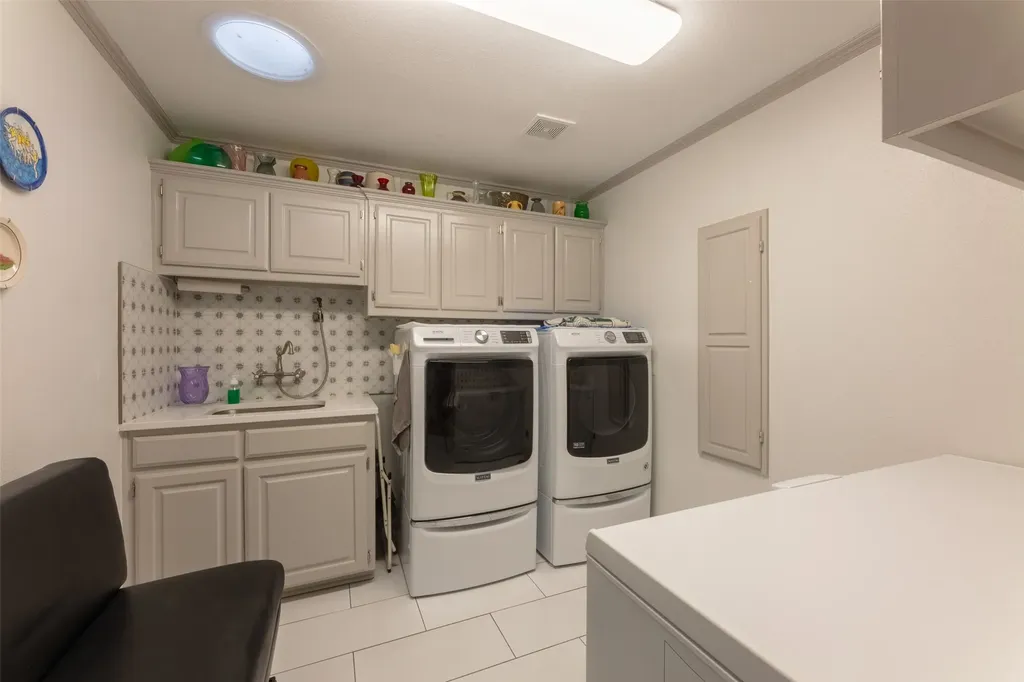 4000 Post Oak Road Flower Mound TX 75022