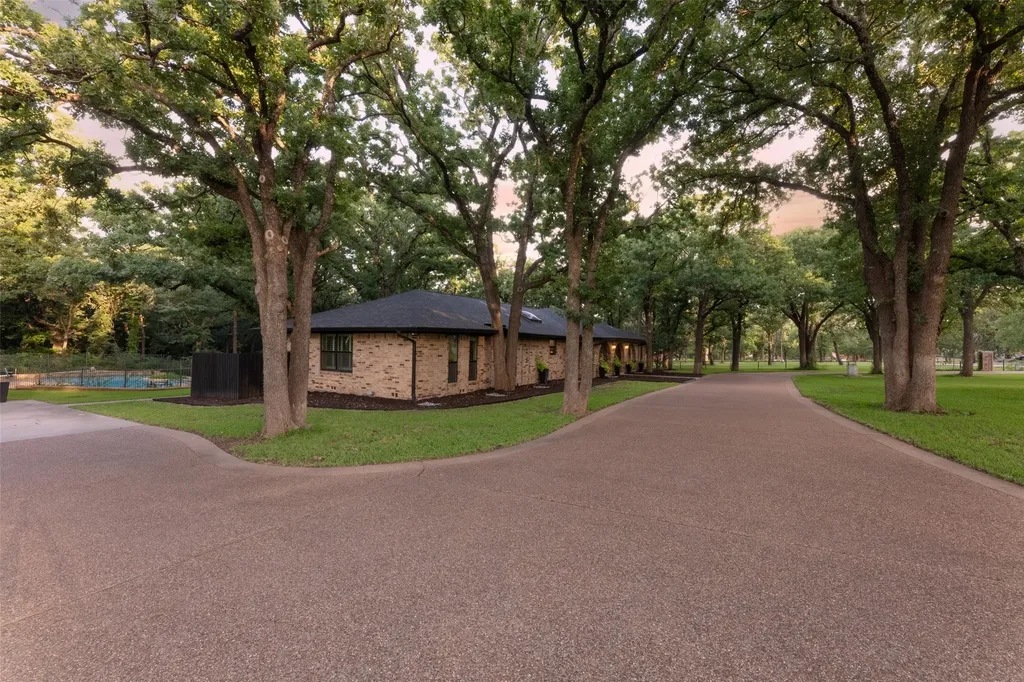 4000 Post Oak Road Flower Mound TX 75022