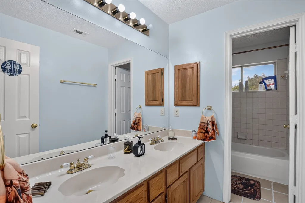 2306 Bent Brook Drive Mesquite TX 75181