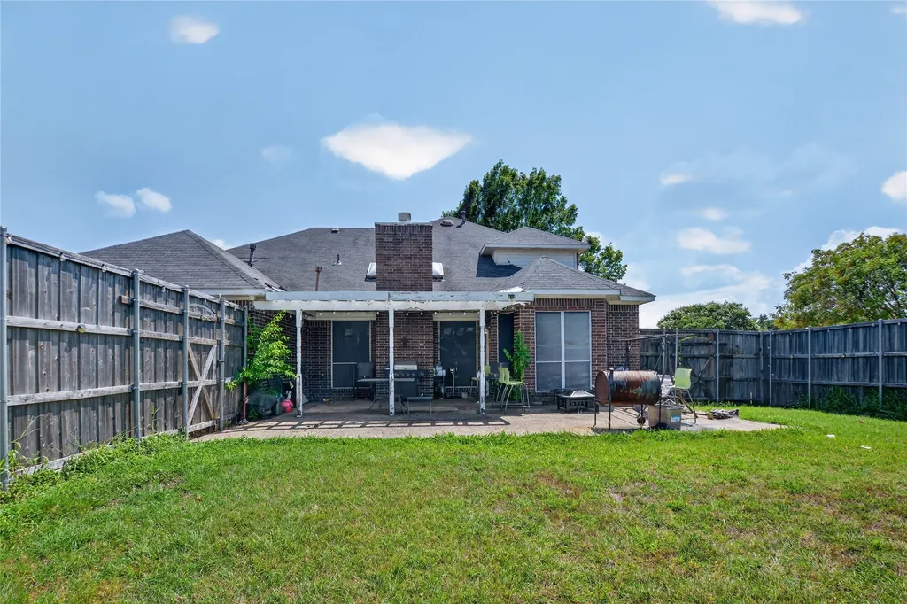 2306 Bent Brook Drive Mesquite TX 75181