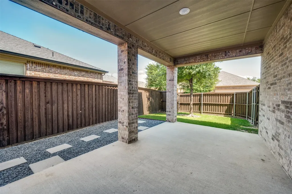 2261 Barx Drive Little Elm TX 75068